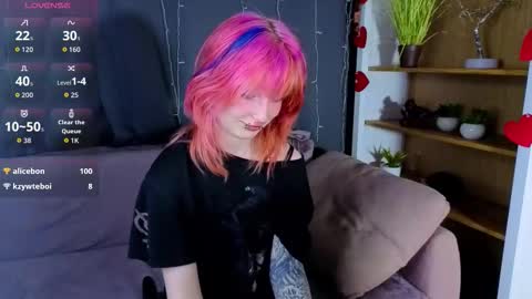 Erica online show from March 5, 2026, 8:05 pm