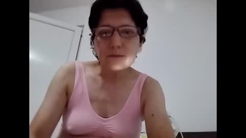 Vera online show from September 25, 2025, 4:32 pm