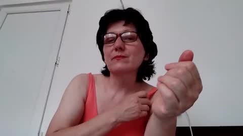 Snapshot of vera_elle chatting on June 7, 2026, 1:37 pm Vera online show from June 7, 2026, 1:37 pm
