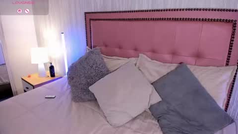 Snapshot of vera_price_ chatting on July 15, 2026, 4:12 pm Vera online show from July 15, 2026, 4:12 pm