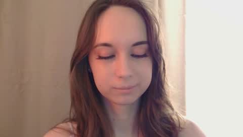 Una online show from February 15, 2026, 11:30 am