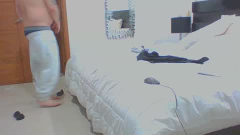 vergagolosa22 online show from November 3, 2025, 8:37 am