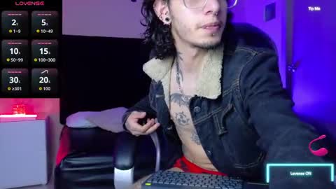 vergil_noir online show from June 17, 2026, 2:47 am