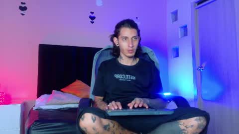 vergil_noir online show from July 10, 2026, 5:01 am