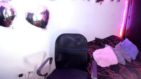  karolina online show from February 23, 2025, 3:24 am