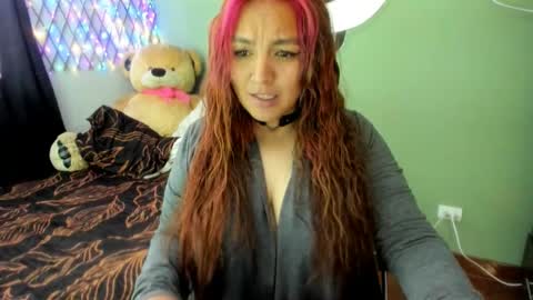  karolina online show from April 2, 2026, 3:31 pm