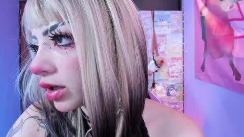 Snapshot of vero_osb chatting on April 21, 2026, 11:40 pm online show from April 21, 2026, 11:40 pm
