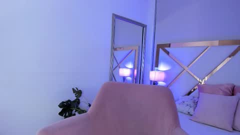 Vero online show from December 19, 2025, 4:52 am