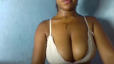 verolla31 online show from February 20, 2025, 9:11 am