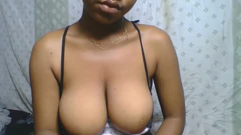 verolla31 online show from October 19, 2025, 7:20 am