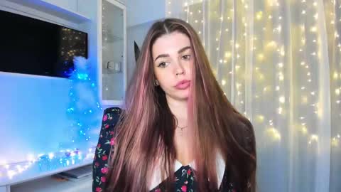 Lolitalolz online show from January 2, 2025, 1:06 am