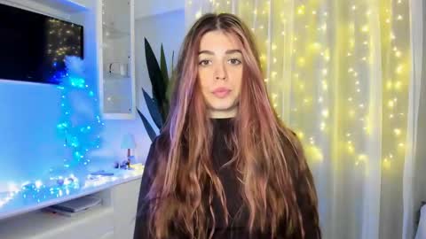 Lolitalolz online show from January 2, 2025, 8:02 pm