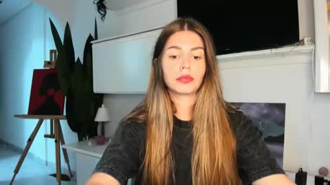 Lolitalolz online show from November 11, 2025, 4:40 pm