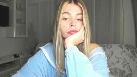 Snapshot of veronarolls chatting on February 10, 2026, 6:56 pm Lolitalolz online show from February 10, 2026, 6:56 pm