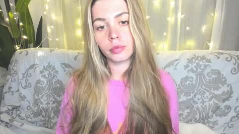 Snapshot of veronarolls chatting on February 24, 2026, 9:24 pm Lolitalolz online show from February 24, 2026, 9:24 pm