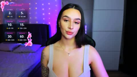 Veronica online show from November 30, 2025, 11:42 pm