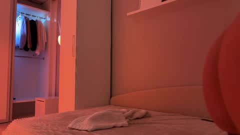 Veronica online show from March 2, 2025, 11:20 pm