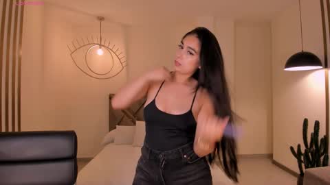 Vero  online show from November 27, 2025, 8:27 am