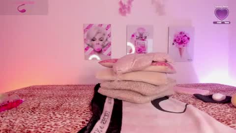 veronicabrunette online show from June 21, 2026, 8:39 am