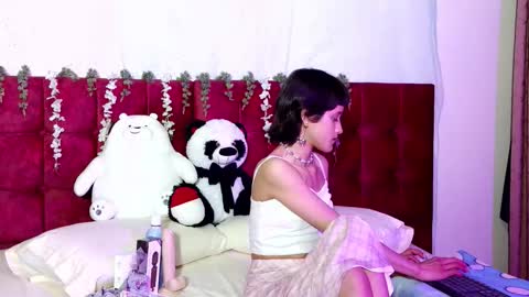 veronicalamberth online show from February 15, 2026, 4:53 am