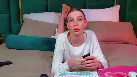 Veronica online show from May 28, 2026, 8:06 pm
