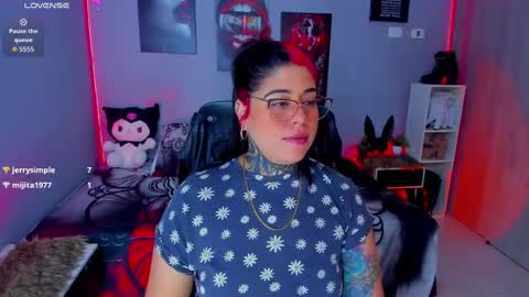Miss Veronika online show from September 30, 2025, 1:27 pm