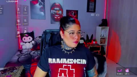 Miss Veronika online show from October 20, 2025, 7:53 am