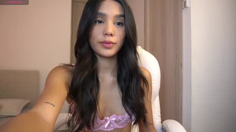  V A L  help me reach 100likes online show from February 18, 2026, 3:08 pm