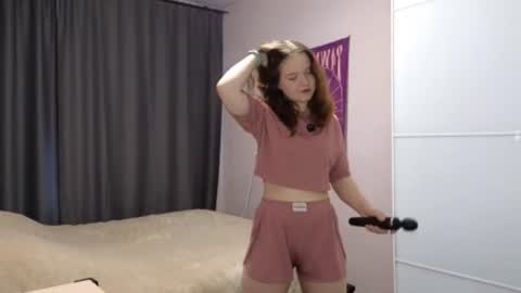 Anna online show from June 26, 2026, 2:38 am