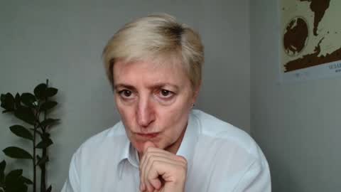 Snapshot of verony_ chatting on March 9, 2025, 6:32 pm verony_ online show from March 9, 2025, 6:32 pm