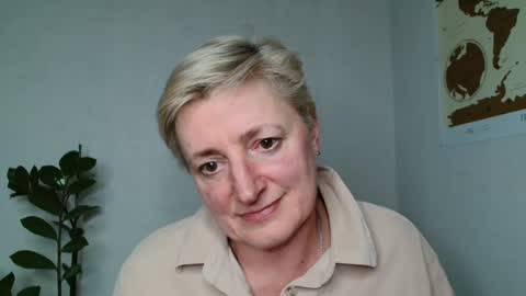 Snapshot of verony_ chatting on March 10, 2025, 6:01 pm verony_ online show from March 10, 2025, 6:01 pm