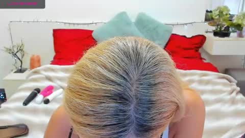 VerraSweet4u online show from December 2, 2024, 8:19 am