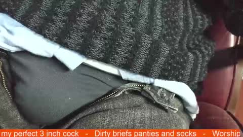 Erik online show from December 18, 2025, 7:42 pm