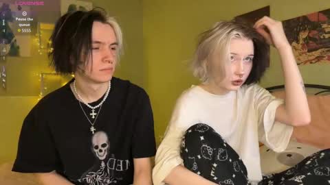 veryraretwins online show from December 1, 2025, 12:48 am