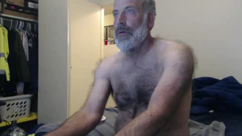 hairy man online show from February 20, 2025, 1:03 am