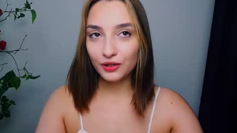 Snapshot of veryveryshygirl chatting on November 18, 2025, 12:42 pm Ana online show from November 18, 2025, 12:42 pm