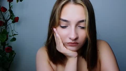 Snapshot of veryveryshygirl chatting on November 22, 2025, 1:21 pm Ana online show from November 22, 2025, 1:21 pm