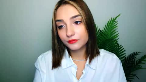 Snapshot of veryveryshygirl chatting on December 5, 2025, 7:32 pm Ana online show from December 5, 2025, 7:32 pm