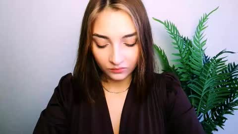 Snapshot of veryveryshygirl chatting on December 14, 2025, 11:15 am Ana online show from December 14, 2025, 11:15 am