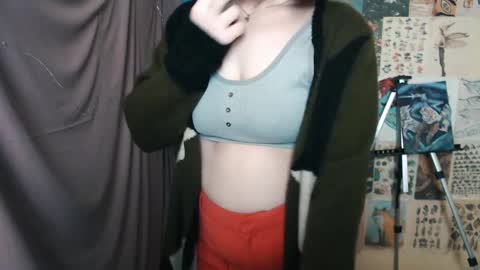 veryveryvery_shy online show from January 22, 2025, 7:03 am