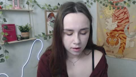 veryveryvery_shy online show from April 21, 2026, 5:36 am