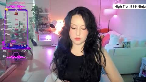 vesafine online show from February 2, 2026, 3:05 am