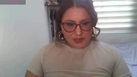 Vesper Vixen online show from October 1, 2025, 3:07 pm