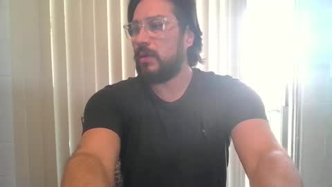 vesturelove online show from November 21, 2025, 8:18 pm