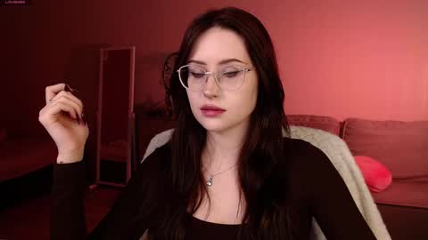 Iva  online show from October 17, 2025, 8:11 pm