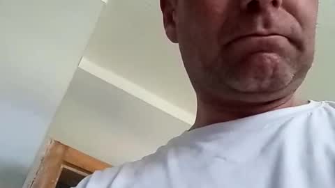 vibernd20cm online show from March 5, 2026, 11:28 am