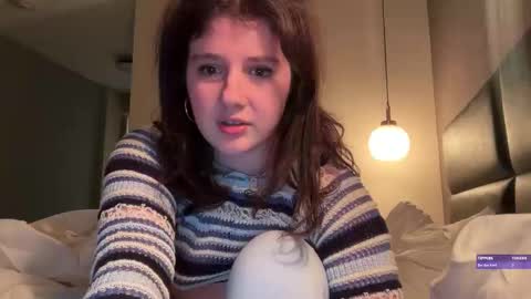 Snapshot of vibeshere chatting on February 13, 2026, 5:14 am vibeshere online show from February 13, 2026, 5:14 am