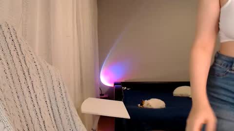 Amelia online show from October 3, 2025, 5:32 pm