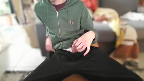 vic4tens online show from March 5, 2026, 12:12 pm