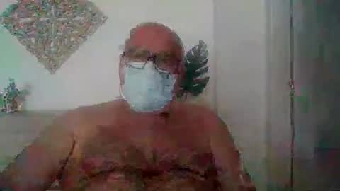 Snapshot of vic_manu chatting on April 14, 2026, 7:14 am vic_manu online show from April 14, 2026, 7:14 am